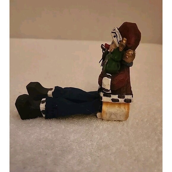 Snowman Sitting Ornament 4.5" From Bottom Up. Christmas Decor 6" Tall - Picture 4 of 5